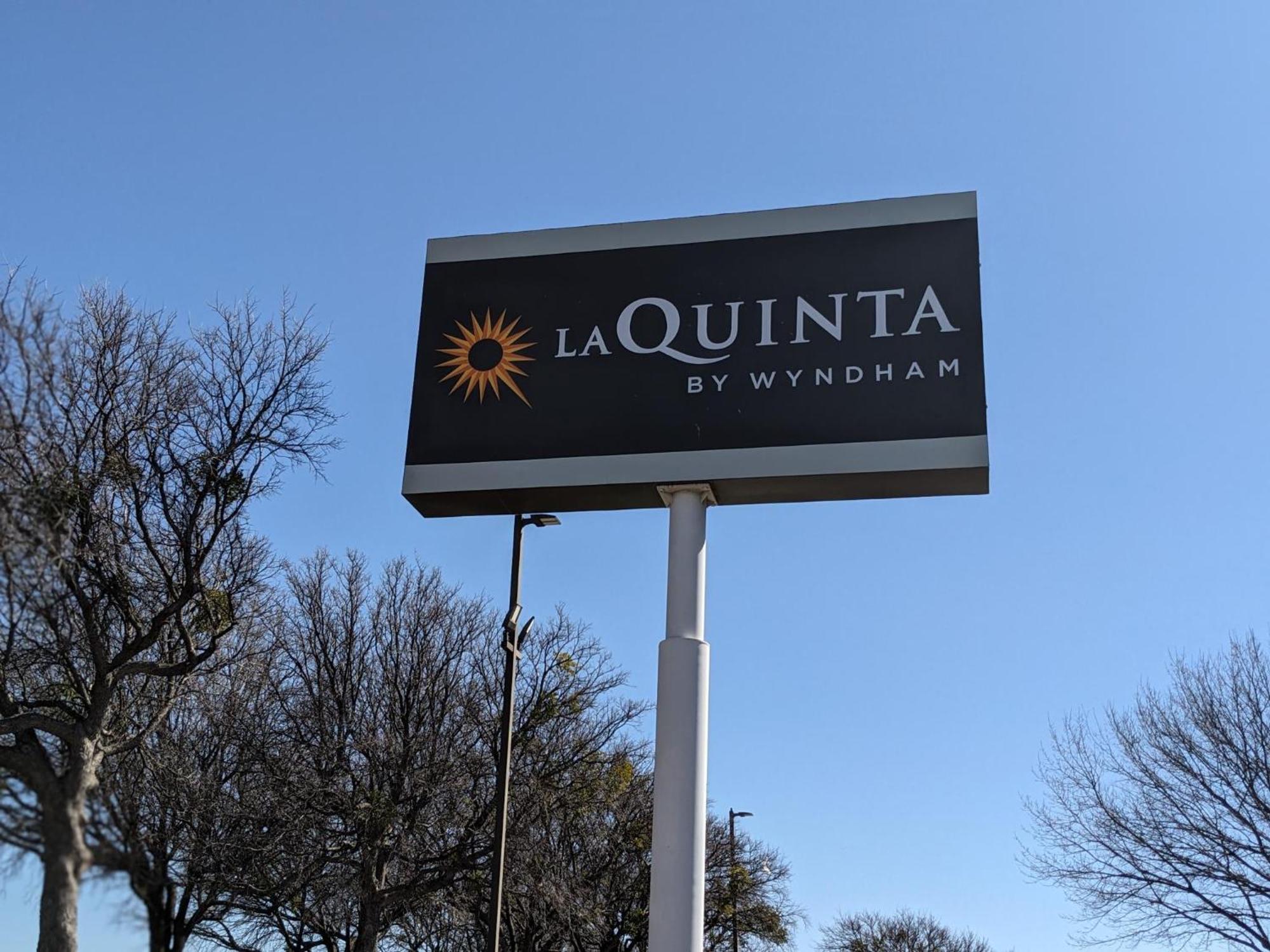 La Quinta By Wyndham Dallas Dfw Airport North Irving Exterior foto